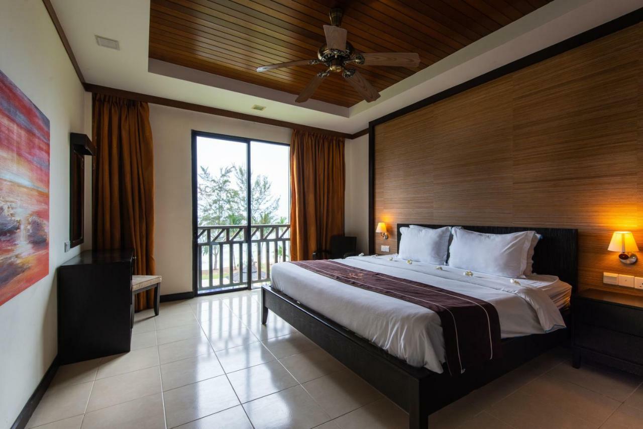 Sabah Beach Villas & Suites Kota Kinabalu Exterior foto